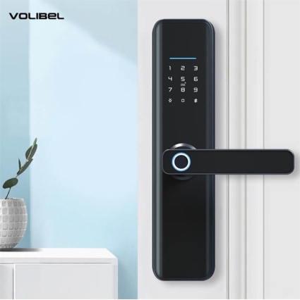 Входная дверь Лагуна Black МТ-1 SMART с умным замком (Муар искра/ ПВХ Дуб Вотан) с вертикальными молдингами, рис. 3