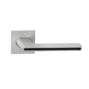 Ручка дверная VETTORE R21.190 E20 (МSC/ Черная вставка)